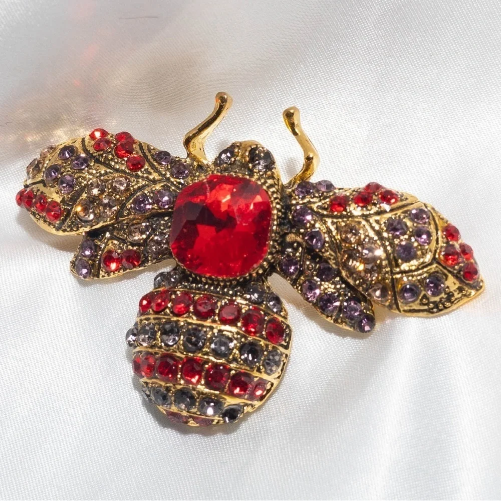 ✨Betsey Johnson Moira Red Crystal Moth Brooch